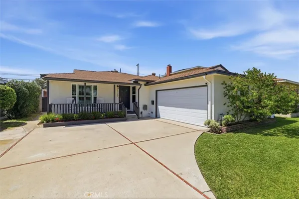 $1,649,000 | 2720 Spreckels Lane, Redondo Beach, CA 90278