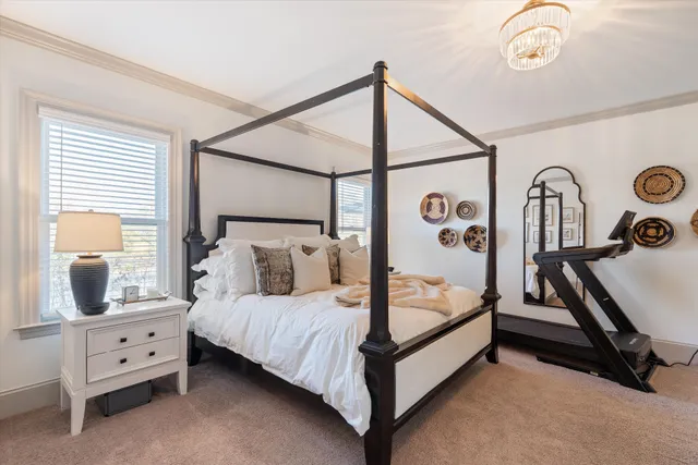 a view of livingroom with furniture