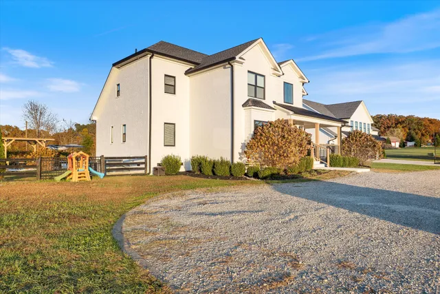 $2,100,000 | 7314 Dug Hill Road, Bon Aqua, TN 37025