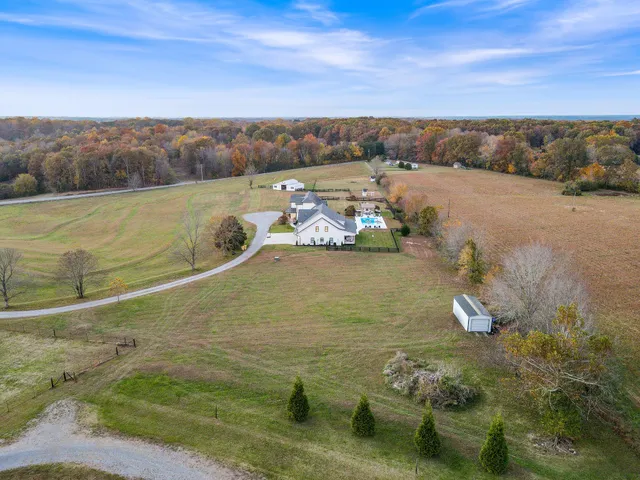 $2,100,000 | 7314 Dug Hill Road, Bon Aqua, TN 37025