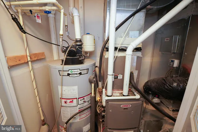 a view of a house with pool porch and furniture