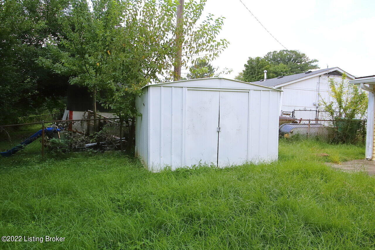 141 Meadowood Road Louisville, KY 40229 - Photo 37 of 37 Storage Shed