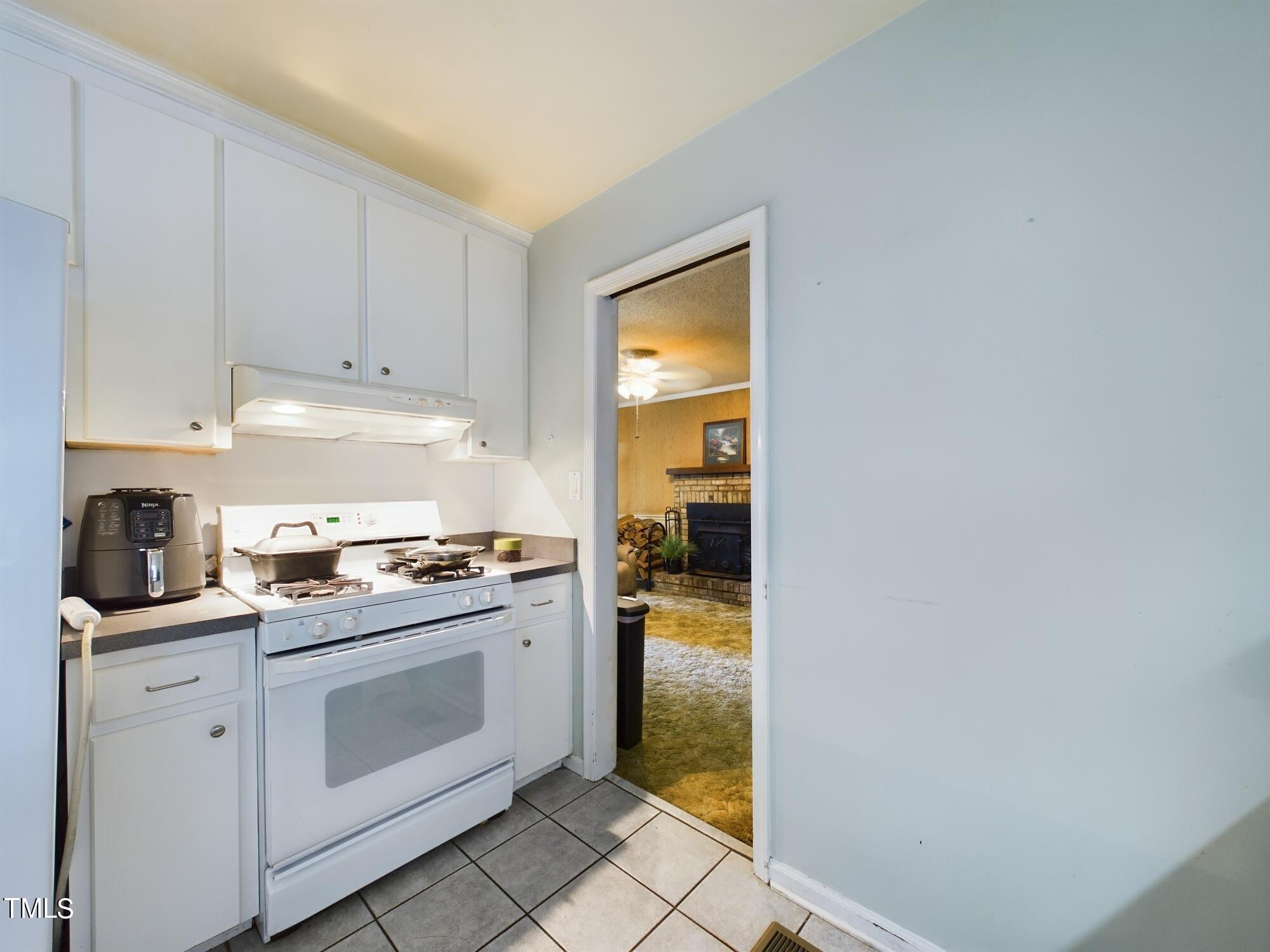 4005 Sherlock Court Raleigh, NC 27613 - Photo 18 of 49 CAM01608G0-PR0075-STILL009