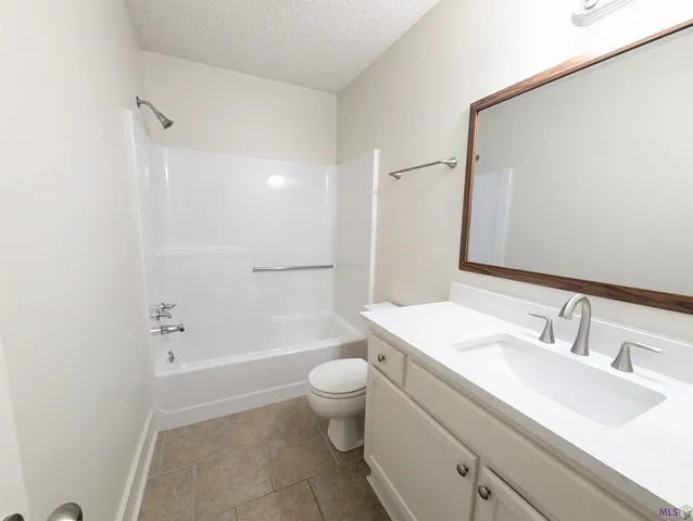 $1,395 | 11011 Cal Road, Unit 88, St. George, LA 70809