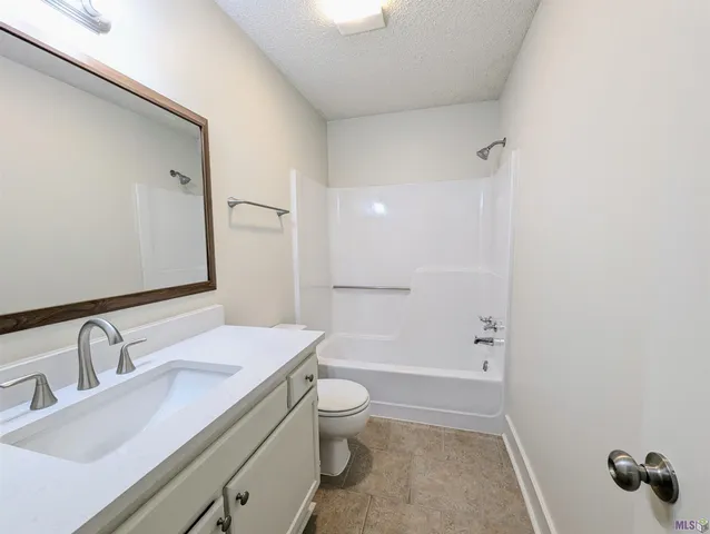 $1,395 | 11011 Cal Road, Unit 88, St. George, LA 70809