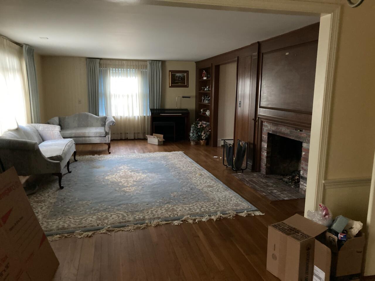 327 Elliott Road Centerville, MA 02632 - Photo 8 of 10 Living Fitch 2