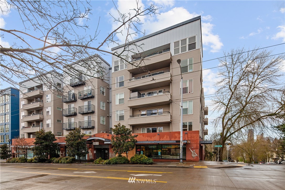 303 23rd Avenue South, Unit 310 Seattle, WA 98144 - Photo 1 of 37