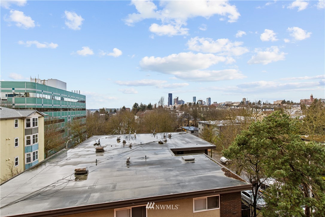 303 23rd Avenue South, Unit 310 Seattle, WA 98144 - Photo 19 of 37