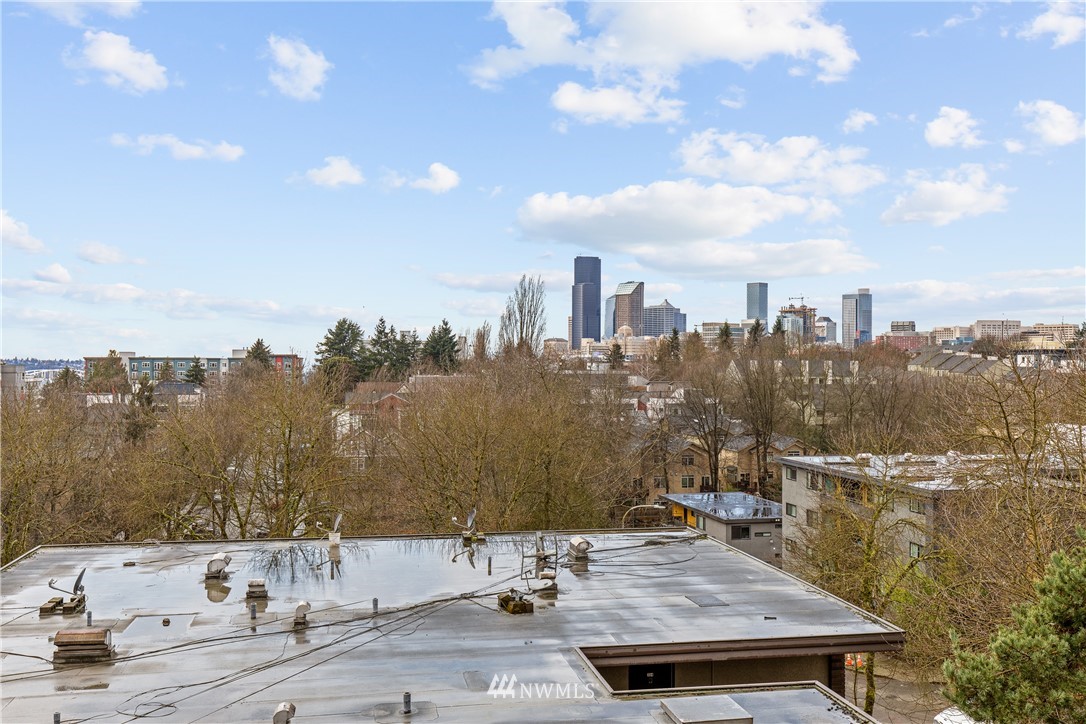 303 23rd Avenue South, Unit 310 Seattle, WA 98144 - Photo 20 of 37