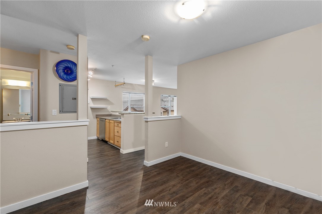 303 23rd Avenue South, Unit 310 Seattle, WA 98144 - Photo 26 of 37