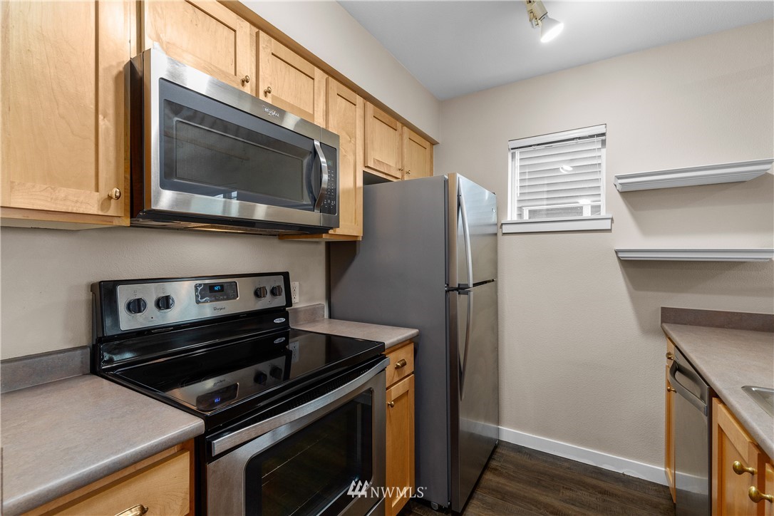 303 23rd Avenue South, Unit 310 Seattle, WA 98144 - Photo 28 of 37