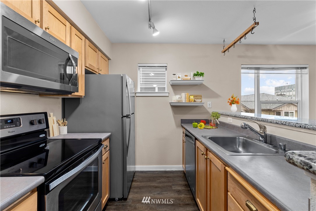 303 23rd Avenue South, Unit 310 Seattle, WA 98144 - Photo 8 of 37