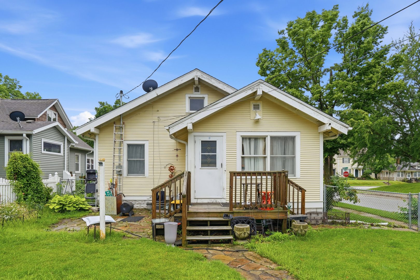2702 Middle Road Davenport, IA 52803 - Photo 20 of 24