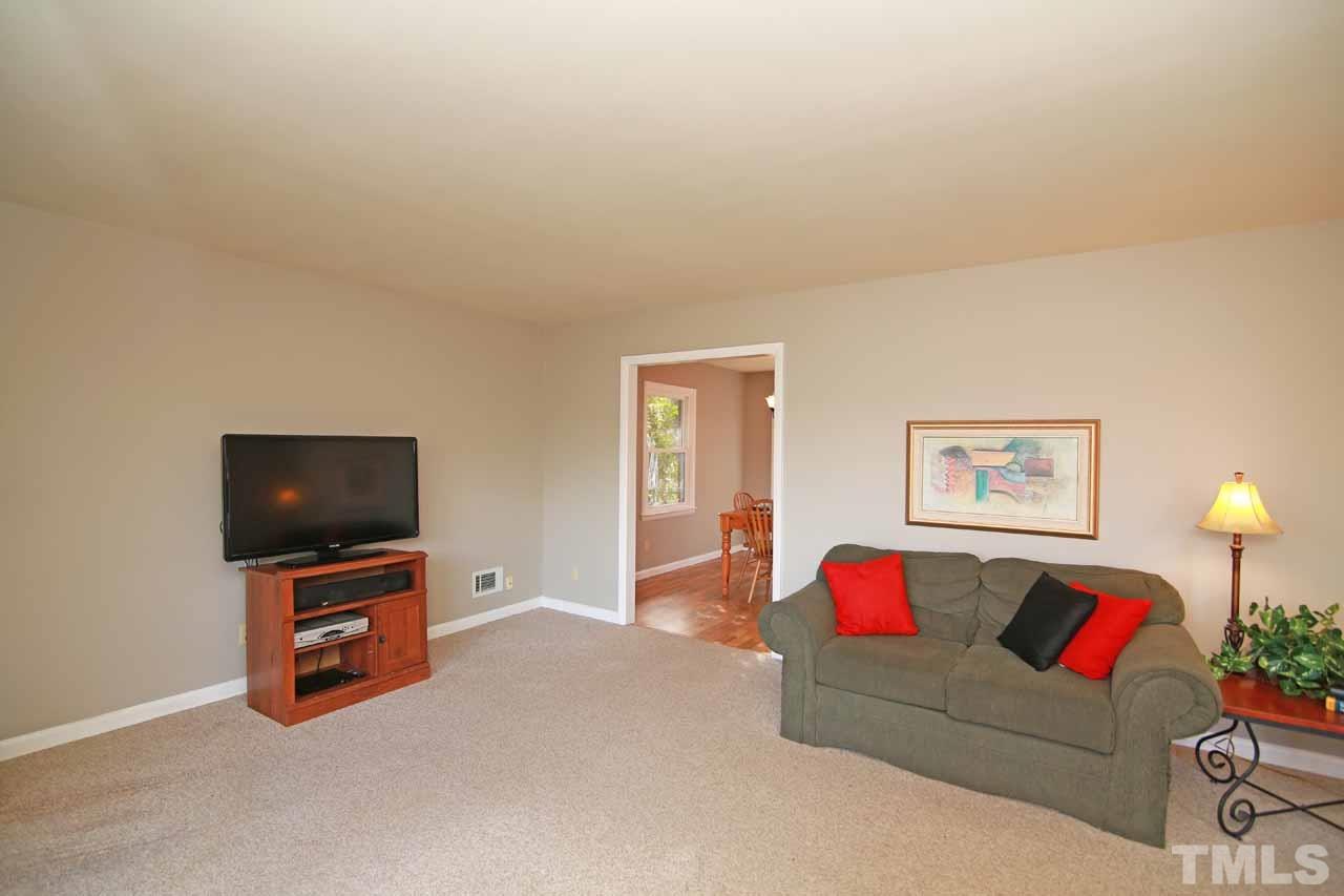 325 Clarendon Crescent Raleigh, NC 27610 - Photo 3 of 25 Gallery Image 3