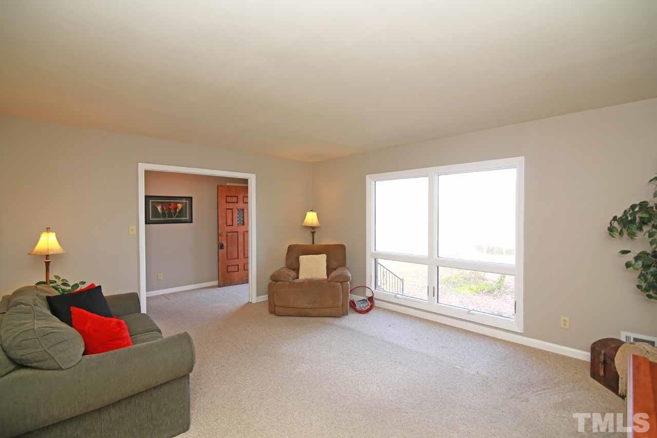 325 Clarendon Crescent Raleigh, NC 27610 - Photo 5 of 25 Gallery Image 5