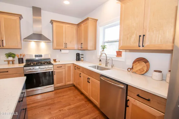 $595,000 | 146 Cramer Road, Ballston Spa, NY 12020