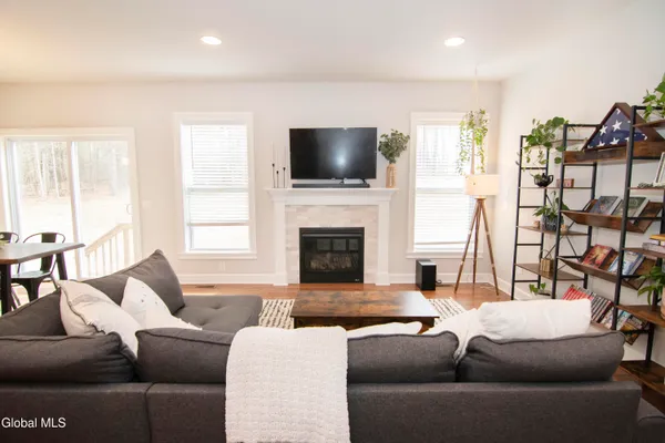 $595,000 | 146 Cramer Road, Ballston Spa, NY 12020