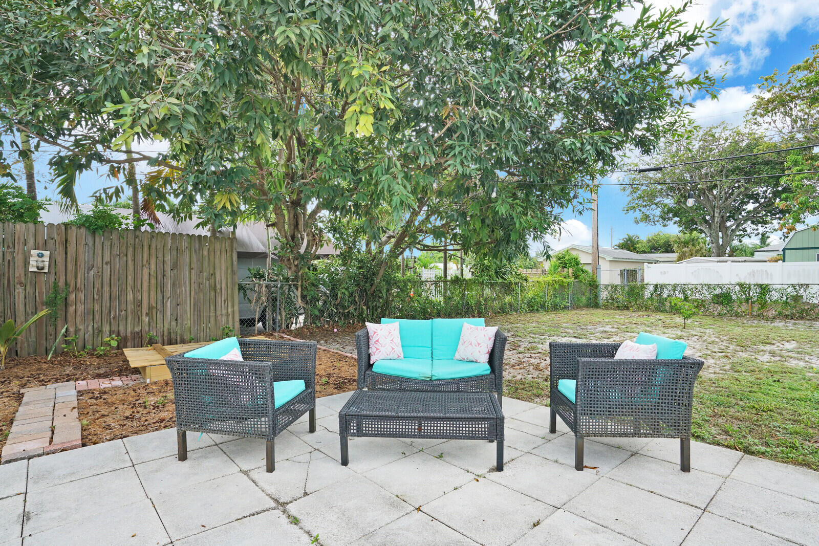 704 Hampton Road West Palm Beach, FL 33405 - Photo 25 of 31 25_Image_25_mls