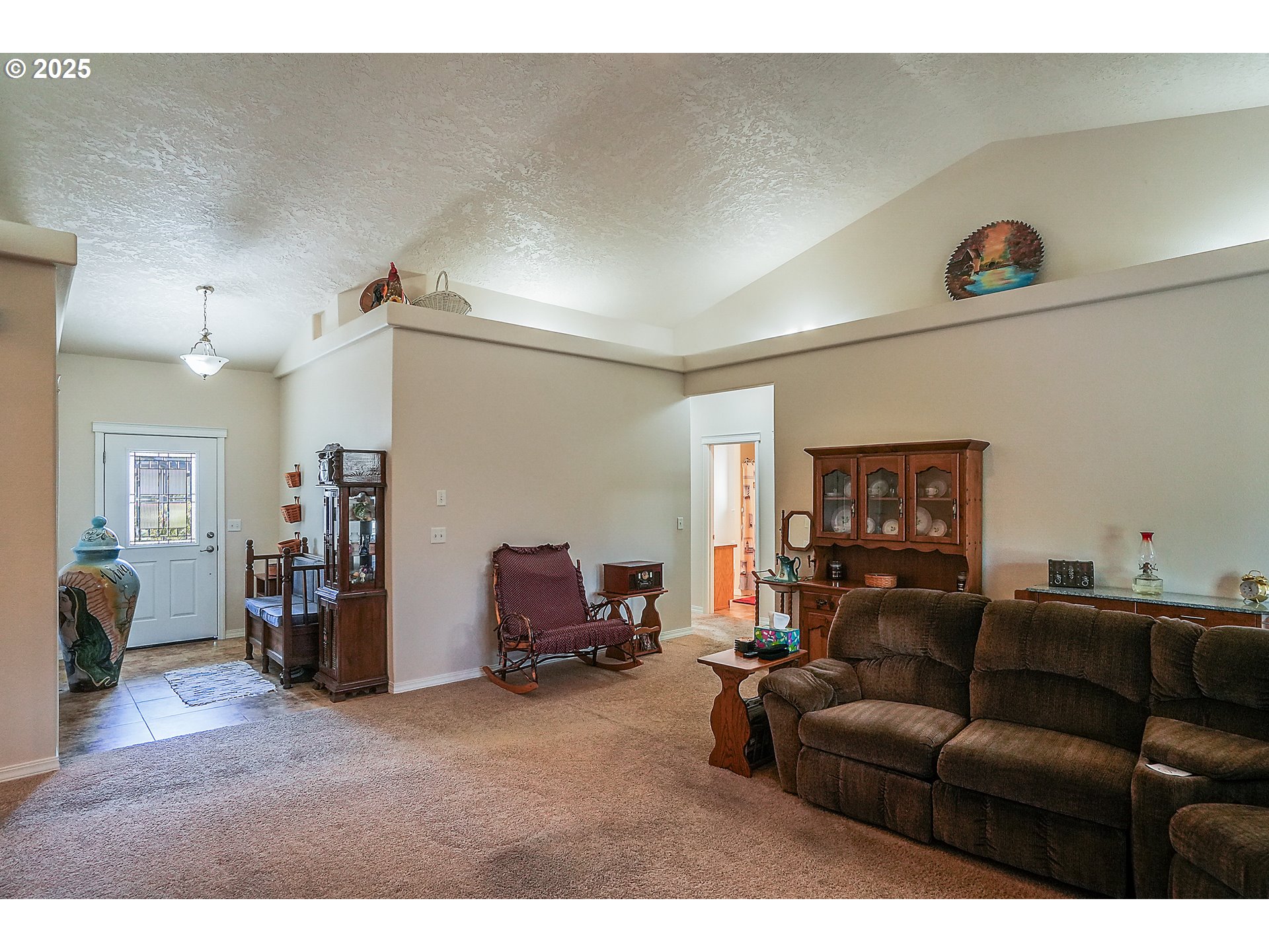 1231 Southwest 3rd Avenue Mill City, OR 97360 - Photo 11 of 48 a living room with furniture and a wooden floor