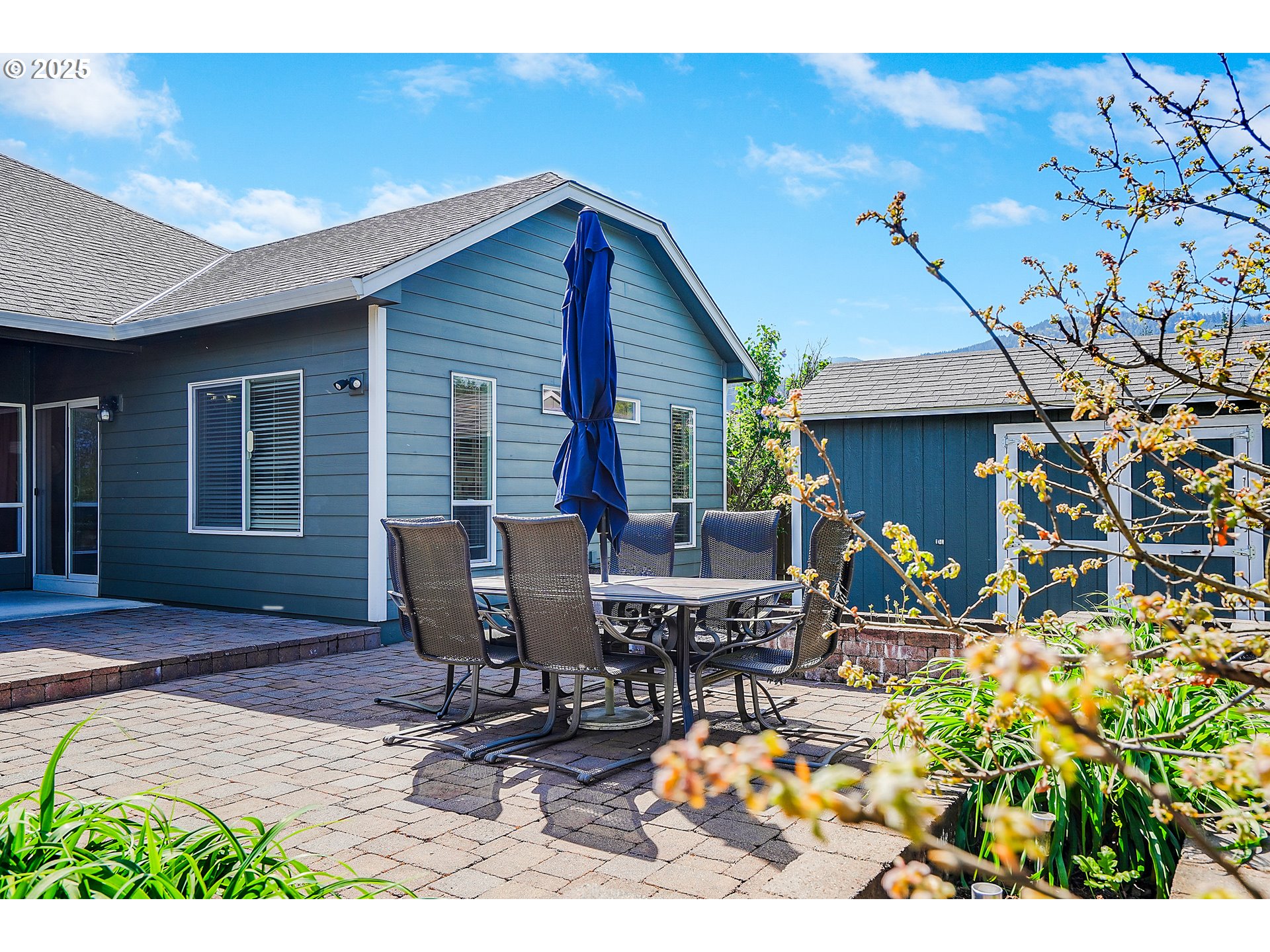 1231 Southwest 3rd Avenue Mill City, OR 97360 - Photo 41 of 48 a view of backyard with outdoor seating and wooden floor