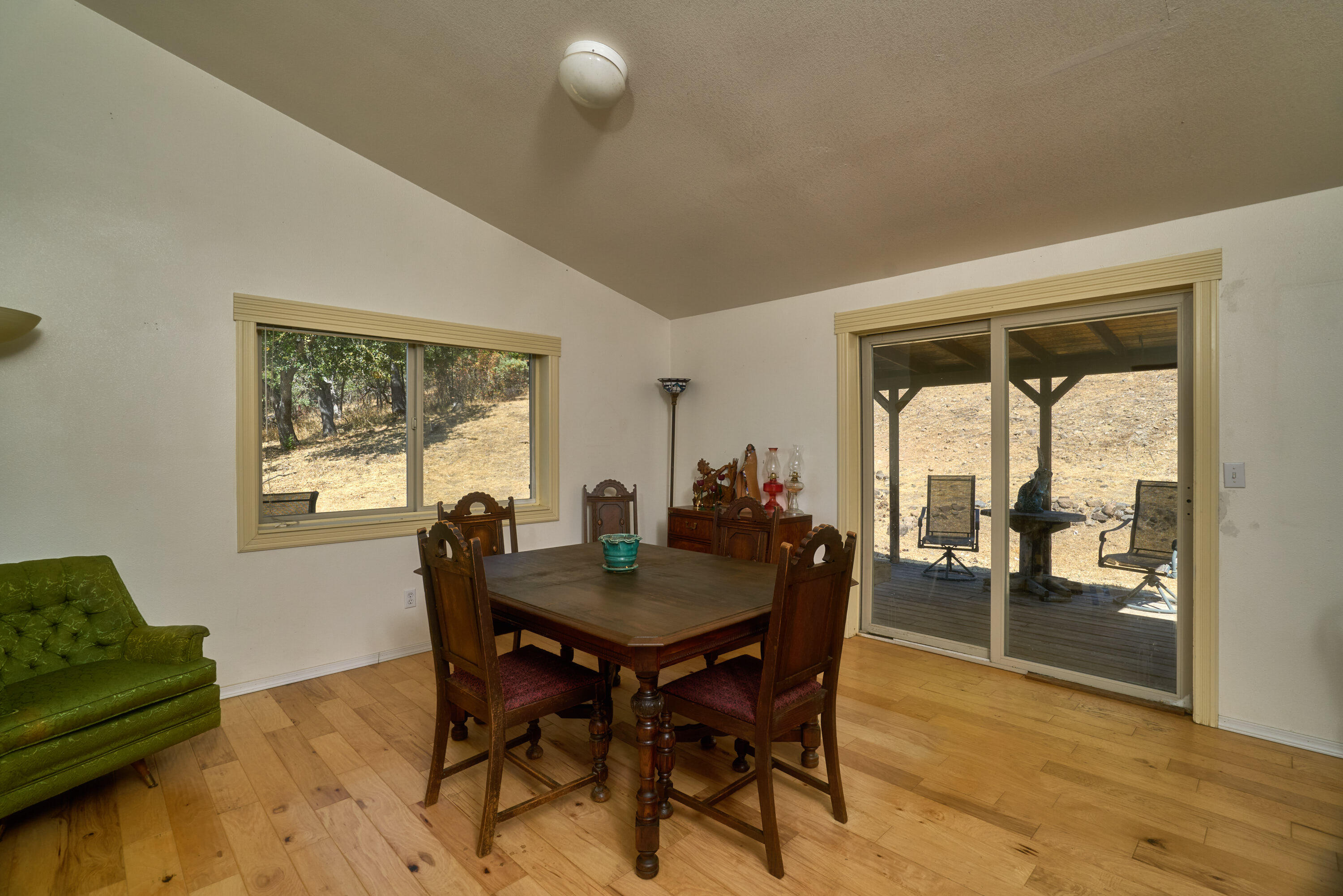 7505 Torrey Pines Terrace Eagle Point, OR 97524 - Photo 12 of 47 7505 Torrey Pines Terrace-10