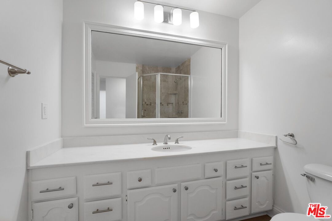 930 3rd Street, Unit 107 Santa Monica, CA 90403 - Photo 16 of 26