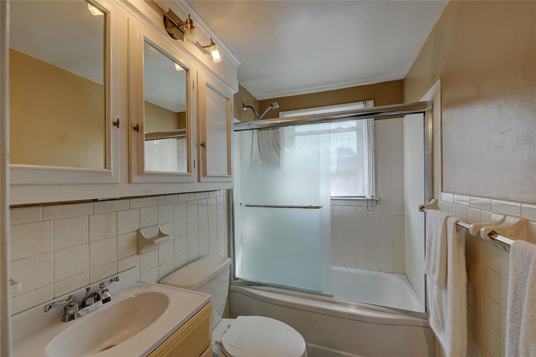 5 Fairfield Road Barrington, RI 02806 - Photo 23 of 38