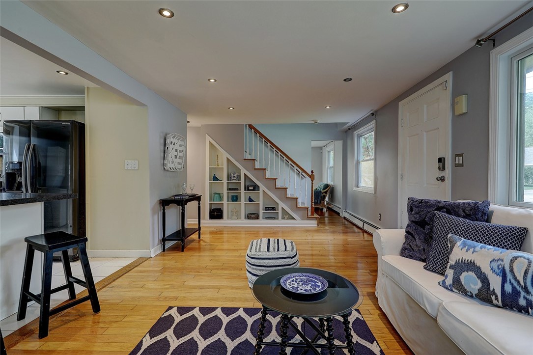 5 Fairfield Road Barrington, RI 02806 - Photo 5 of 38