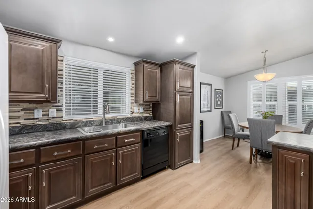 $140,000 | 1702 East Michelle Drive, Phoenix, AZ 85022