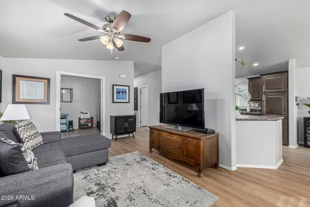 $140,000 | 1702 East Michelle Drive, Phoenix, AZ 85022