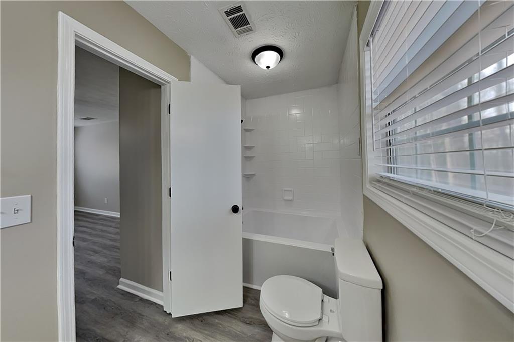 385 Roswell Farms Road Roswell, GA 30075 - Photo 11 of 20