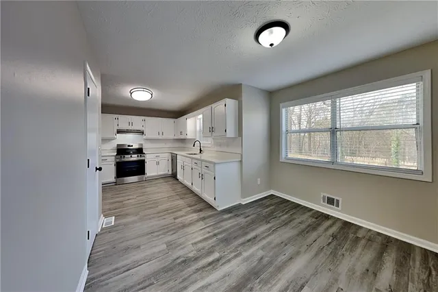 $2,850 | 385 Roswell Farms Road, Roswell, GA 30075