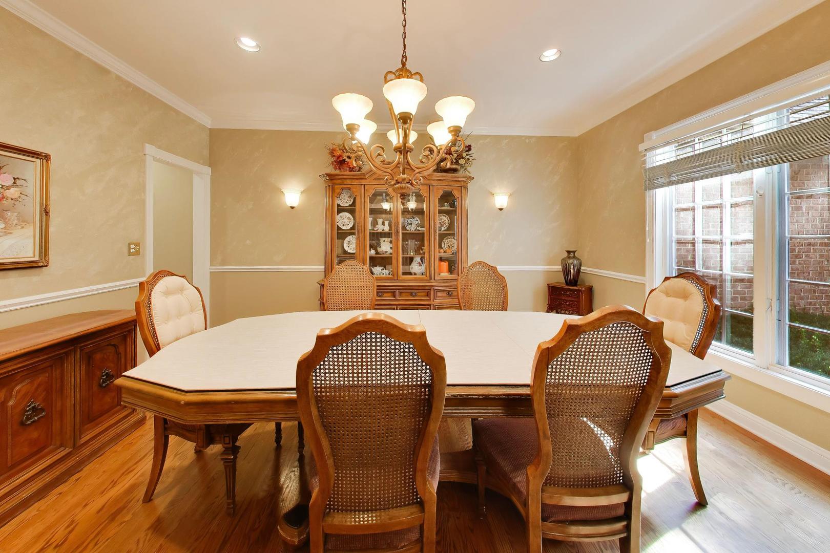 3314 Cardinal Lane Spring Grove, IL 60071 - Photo 12 of 66 Gallery Image 12