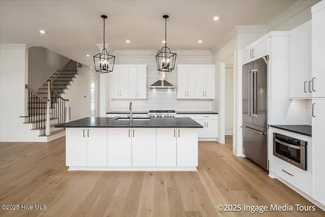 $649,000 | 90 Pinewood Cove, Snow Hill, NC 28580