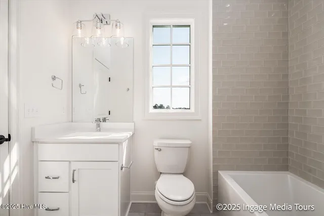 $649,000 | 90 Pinewood Cove, Snow Hill, NC 28580