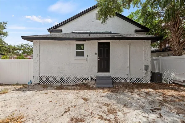 $1,500 | 2901 North 20th Street, Tampa, FL 33605
