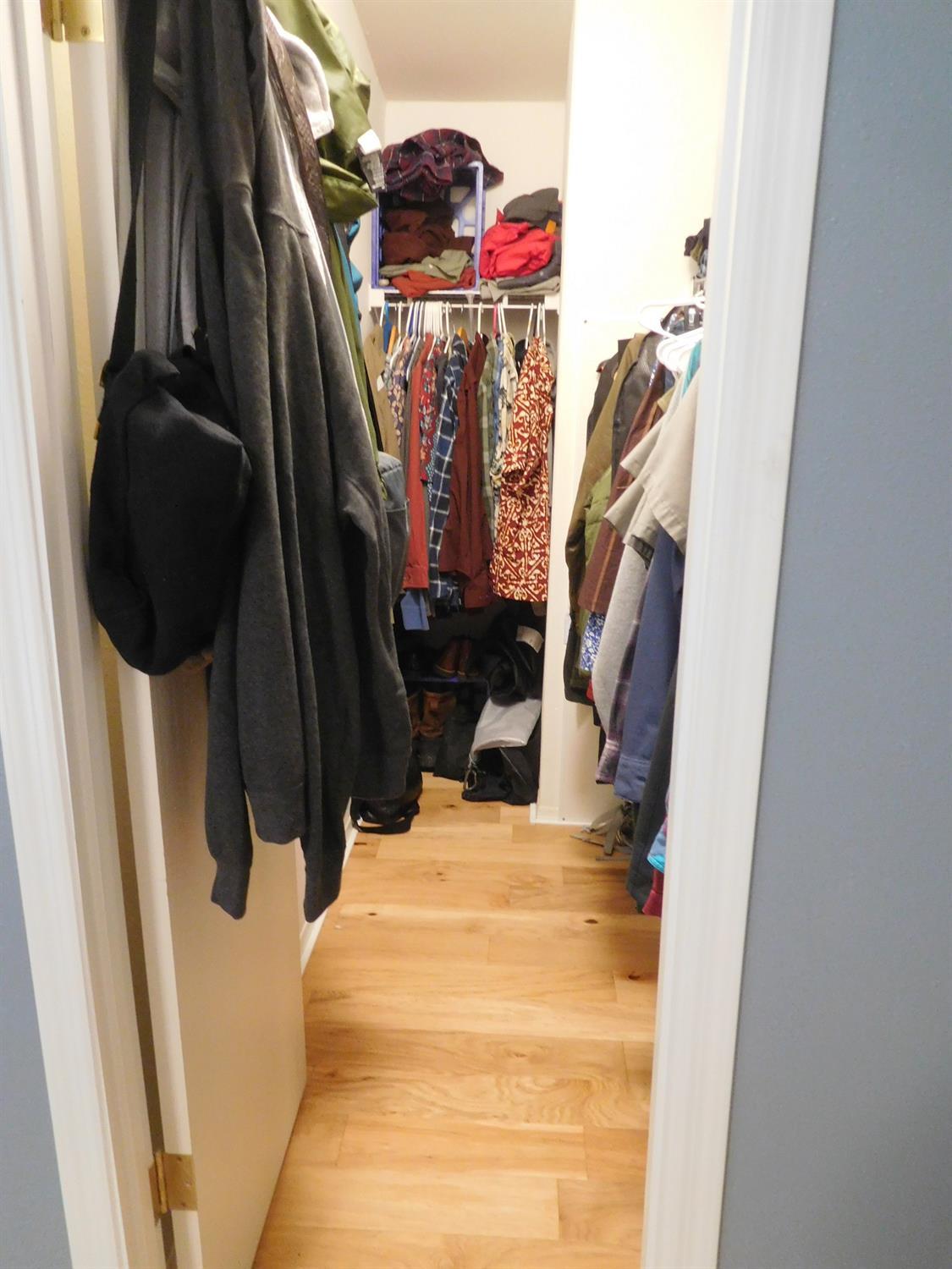 271 Kirkham Road Cave Junction, OR 97523 - Photo 14 of 33 good sized walk in closet. (with light)