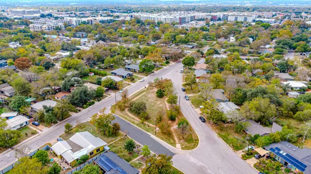 $372,000 | 505 West Crestland Drive, Austin, TX 78752