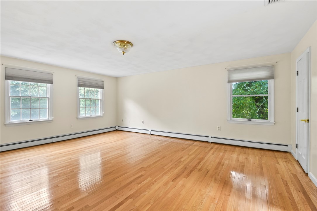 2360 Middle Road East Greenwich, RI 02818 - Photo 28 of 43