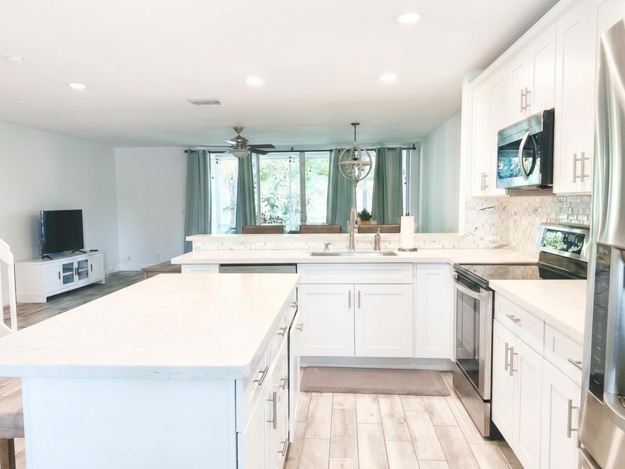 6207 Old Court Road, Unit 604 Boca Raton, FL 33433 - Photo 4 of 18 Kitchen 2