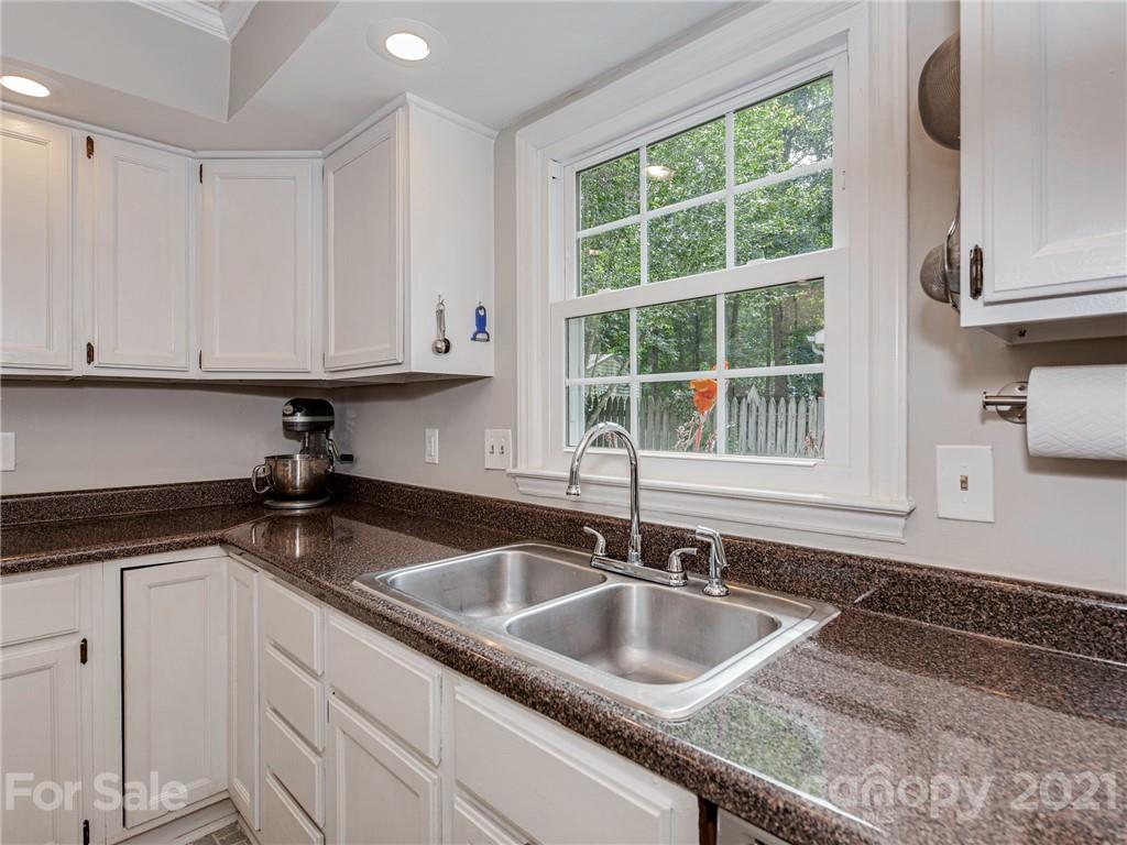 714 Hammermill Road Charlotte, NC 28270 - Photo 11 of 32 Gallery Image 11