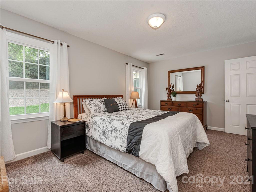714 Hammermill Road Charlotte, NC 28270 - Photo 14 of 32 Gallery Image 14