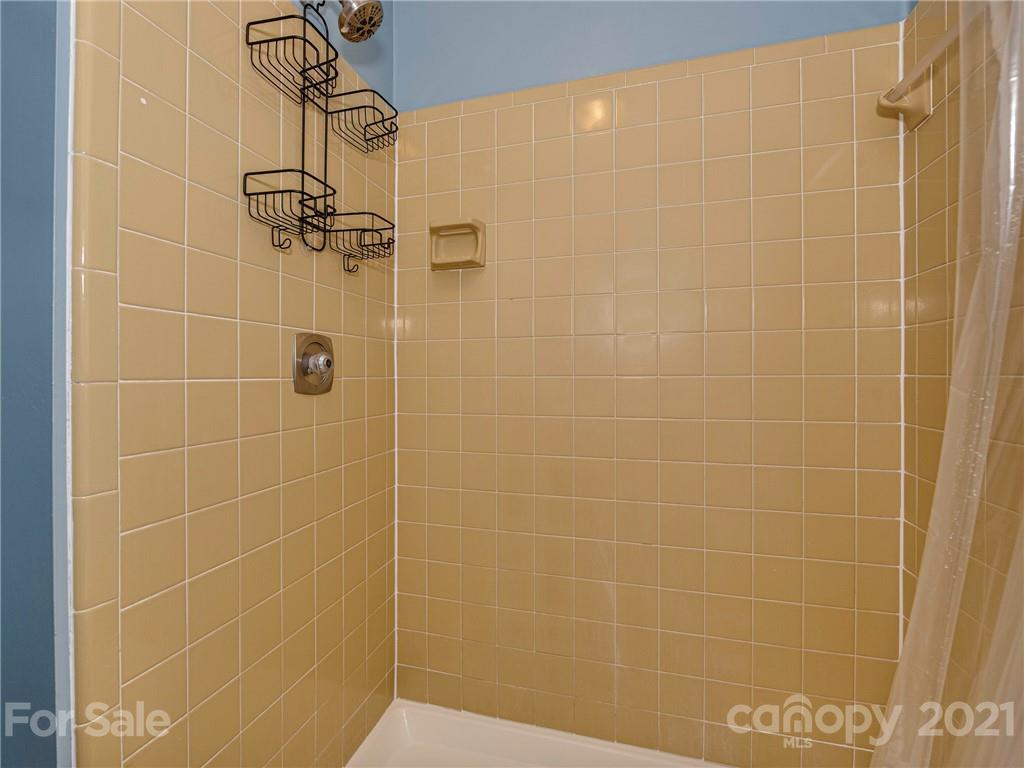 714 Hammermill Road Charlotte, NC 28270 - Photo 16 of 32 Gallery Image 16