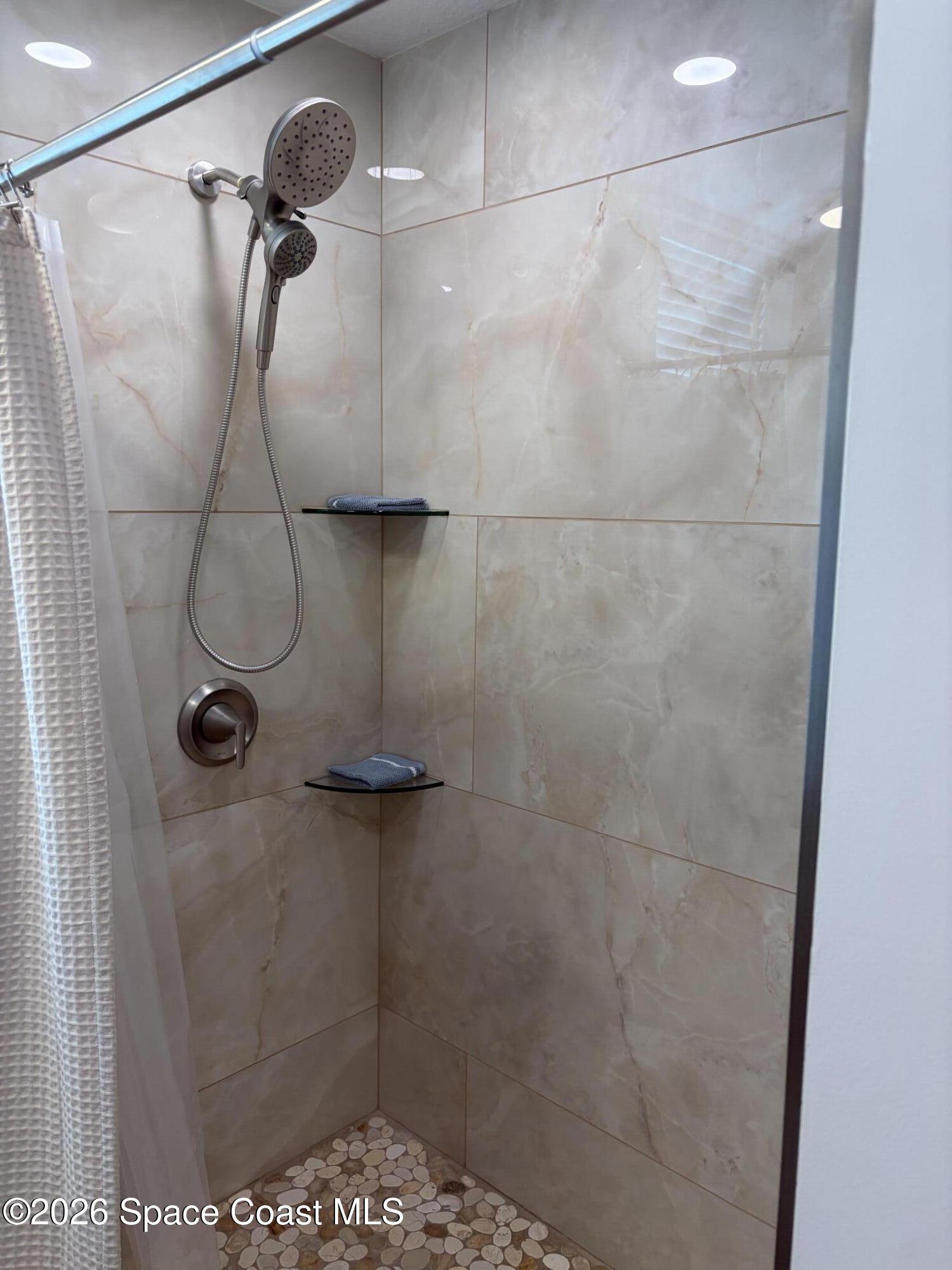 433 Crystal Mist Road Northwest Palm Bay, FL 32907 - Photo 15 of 19 IMG_2104