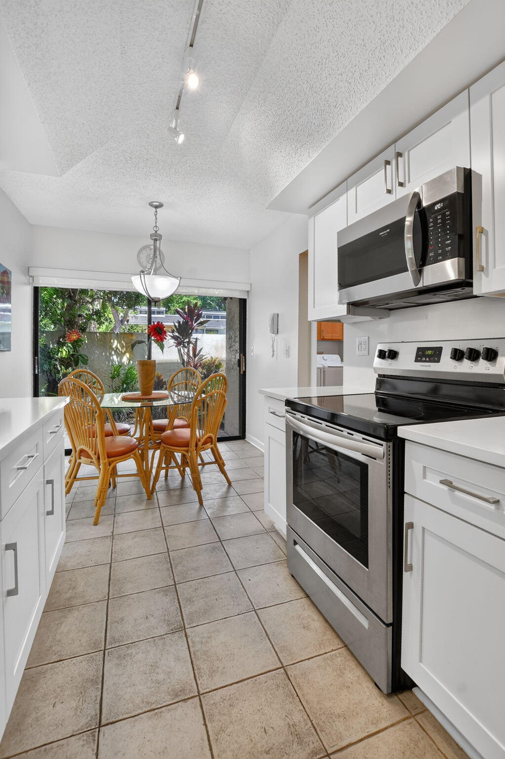 6852 Willow Wood Drive, Unit 505 Boca Raton, FL 33434 - Photo 19 of 67 20-web-or-mls-DSC_6289