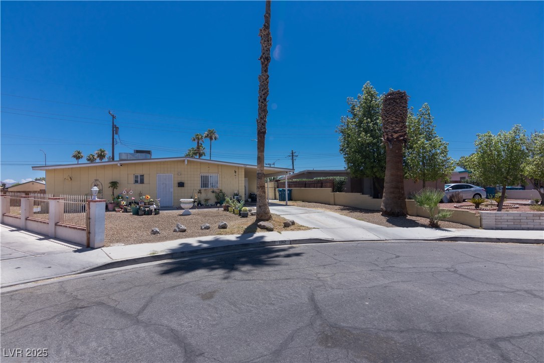 1312 Denarius Circle Las Vegas, NV 89101 - Photo 2 of 23