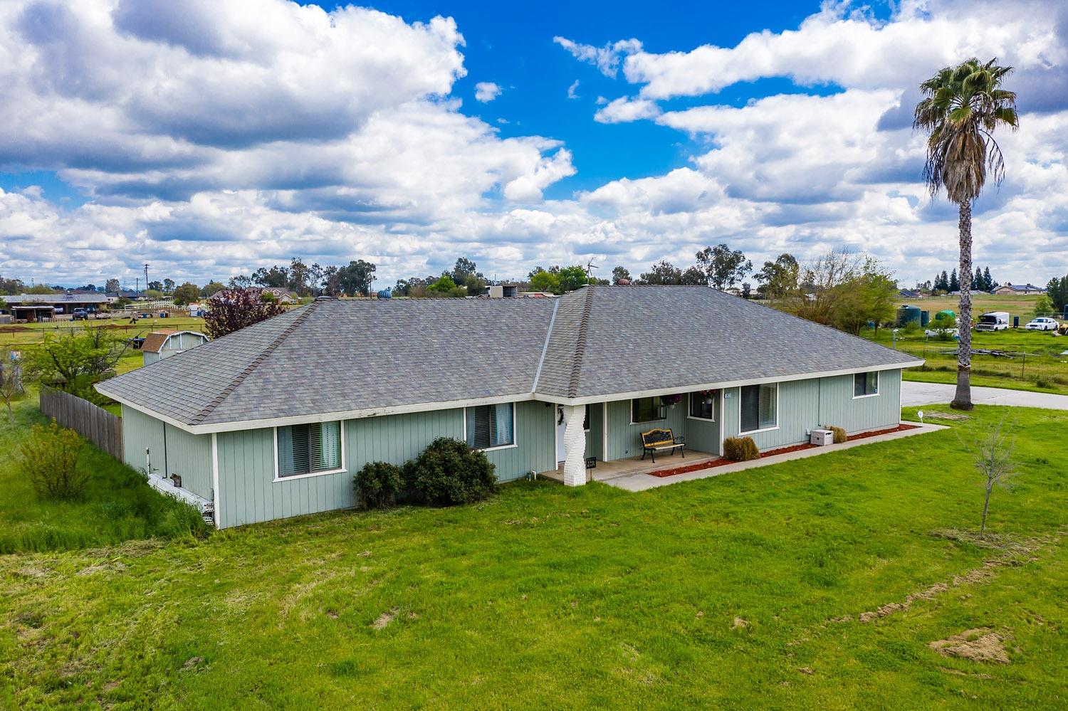 19931 Olympia Road Madera, CA 93638 - Photo 2 of 38 Gallery Image 2