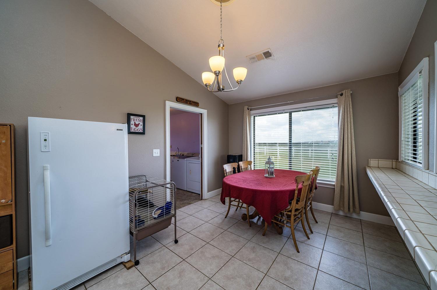 19931 Olympia Road Madera, CA 93638 - Photo 8 of 38 Gallery Image 8