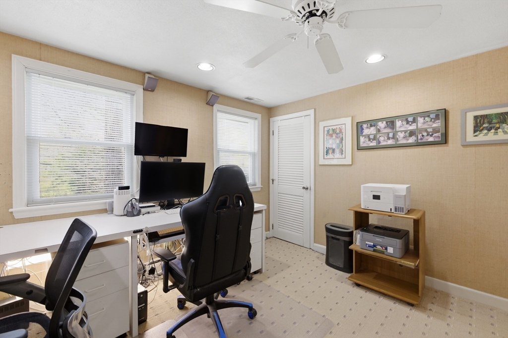 34 Spring Street Lexington, MA 02421 - Photo 19 of 33