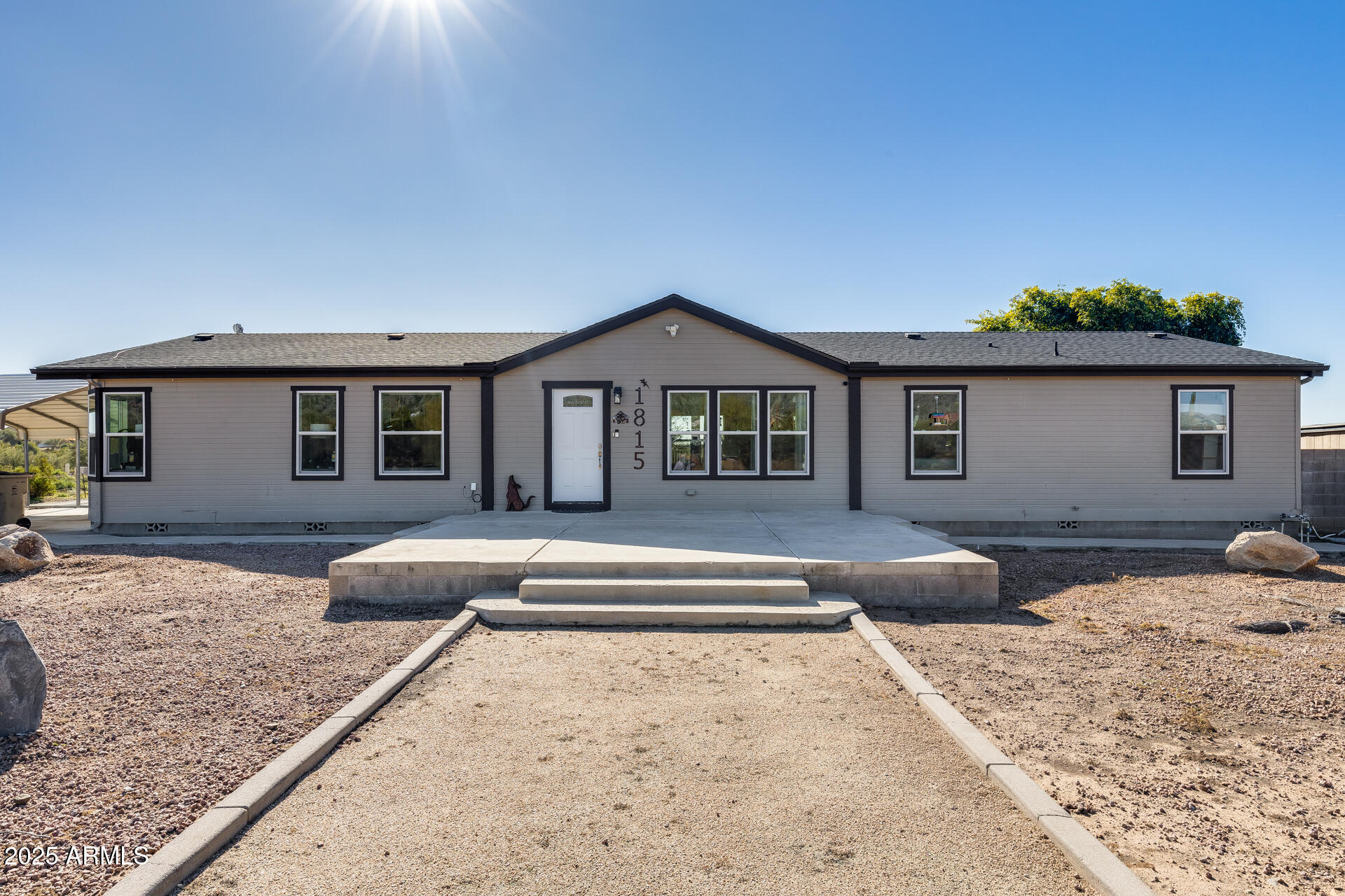 1815 East La Salle Road Phoenix, AZ 85086 - Photo 10 of 66